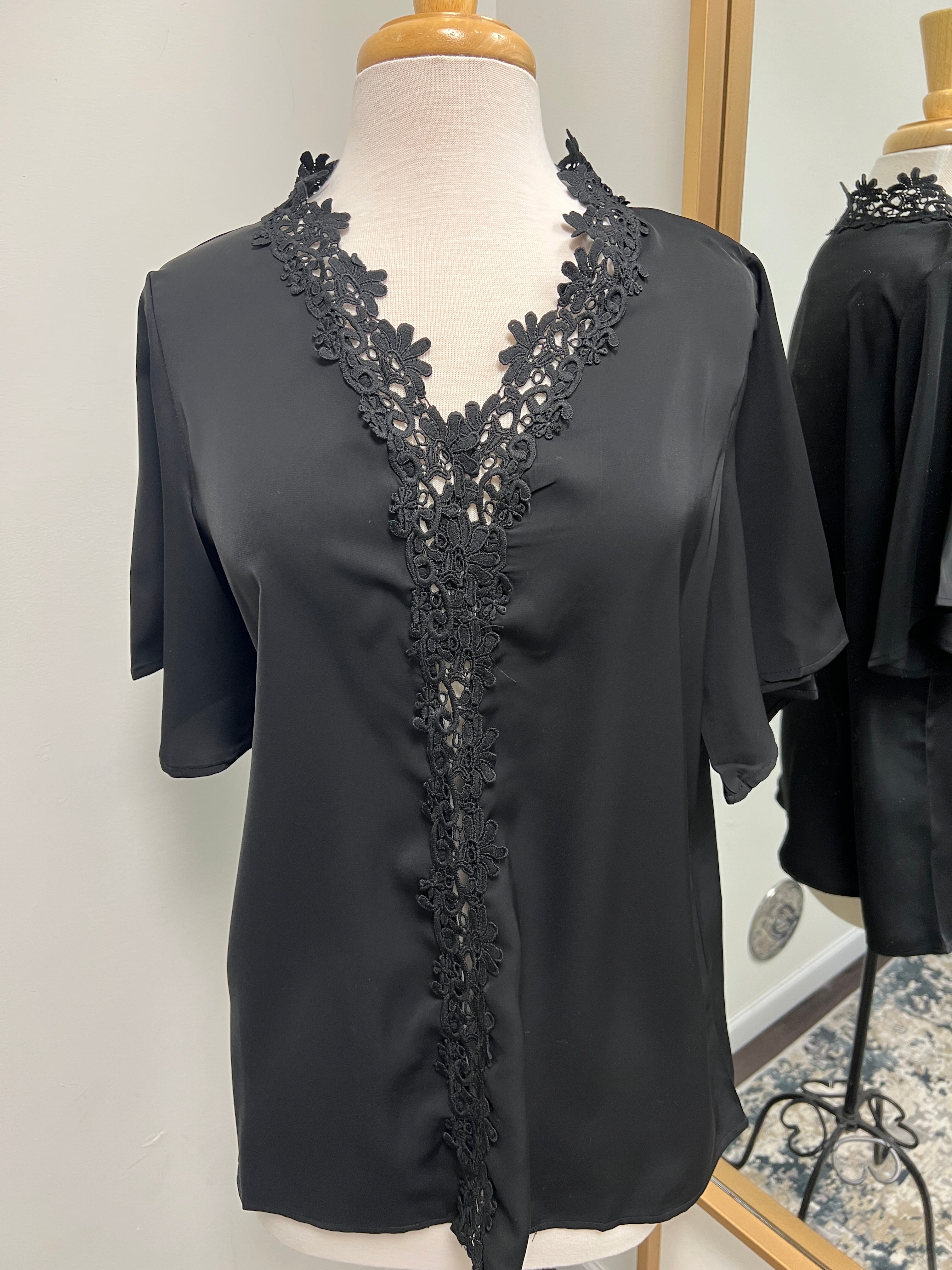 Lainey Lace Top