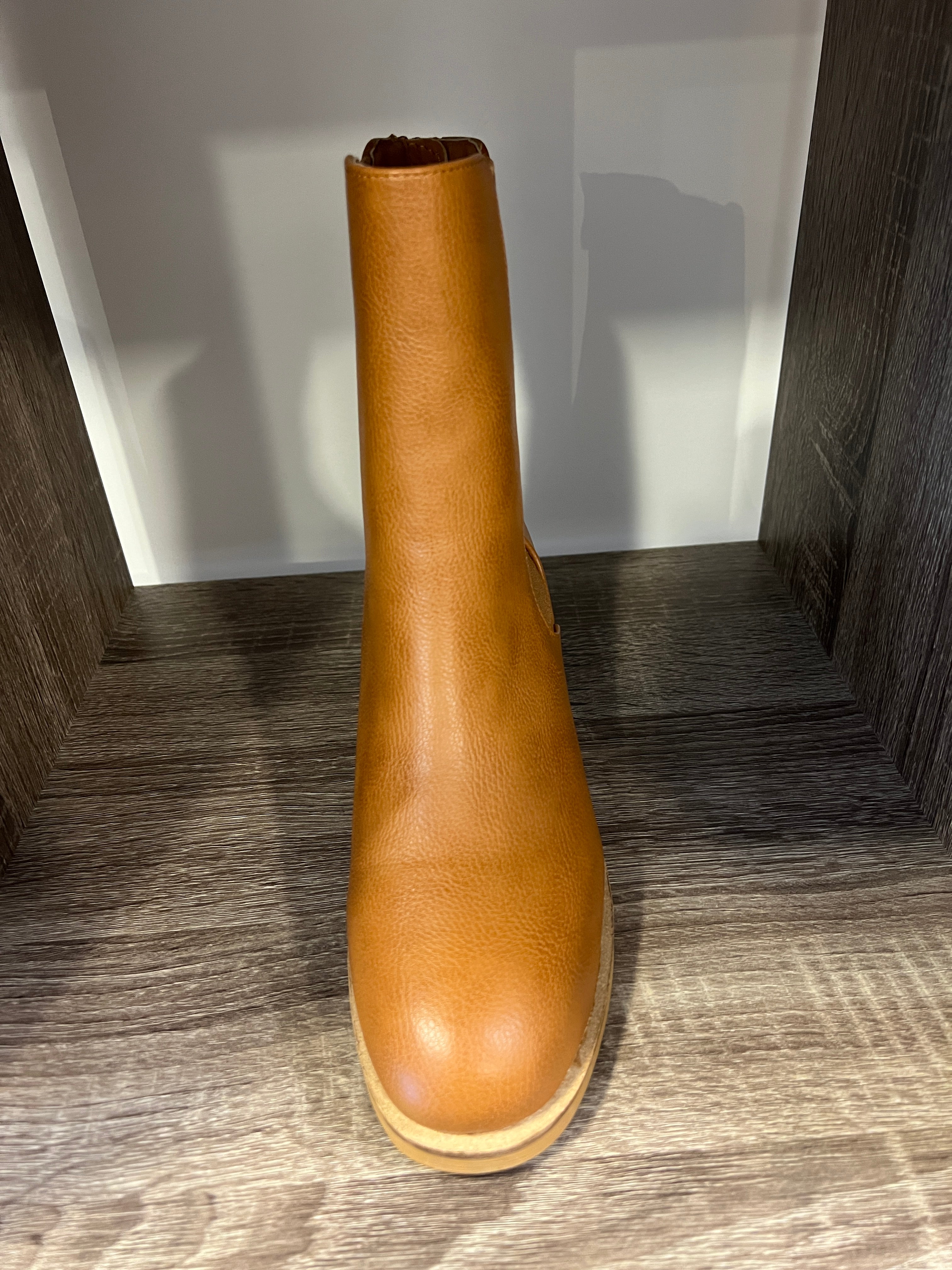 Villa Boot
